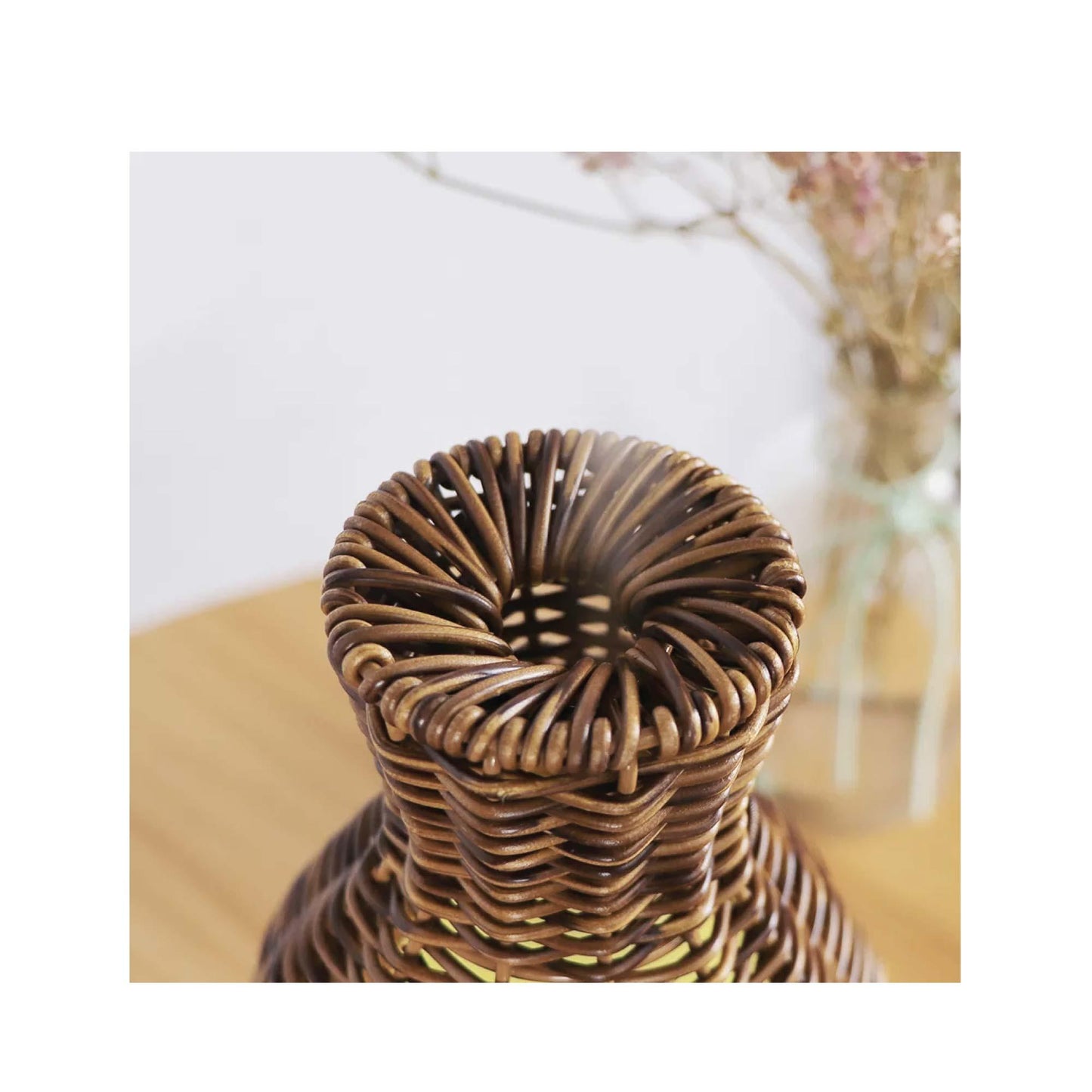 Essential Oil Aroma Diffuser and Remote - 100ml Rattan Vase Mist Humidifier - Mega Pet Store